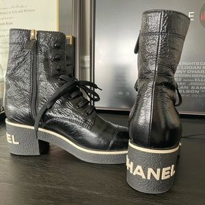 Crumpled calfskin Chanel Boots size 38